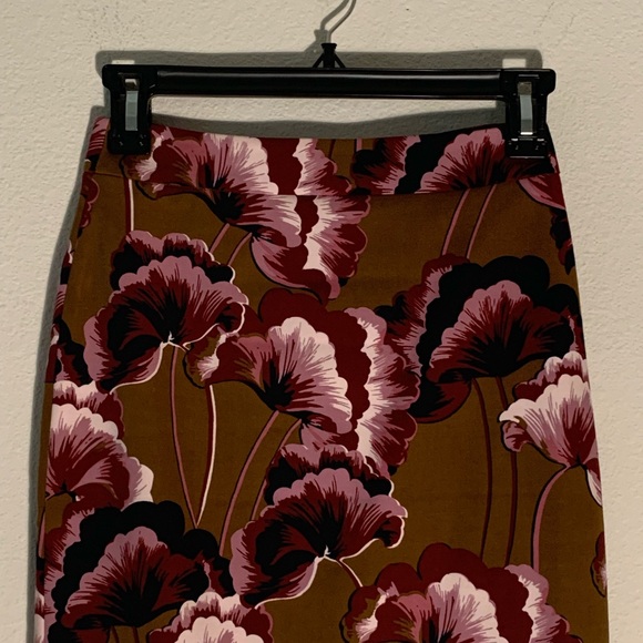 Ann Taylor Mustard Floral Pencil Skirt (Tailored) - Picture 2 of 5